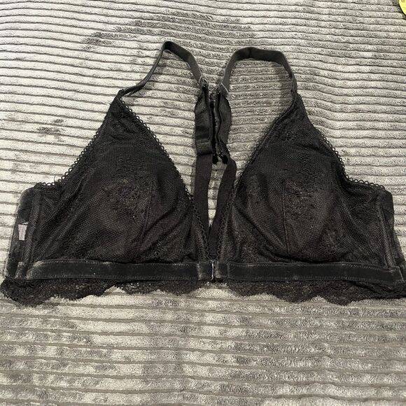 Victoria’s Secret Bralette black large velvet trim lace front Closure EUC - Picture 2 of 7
